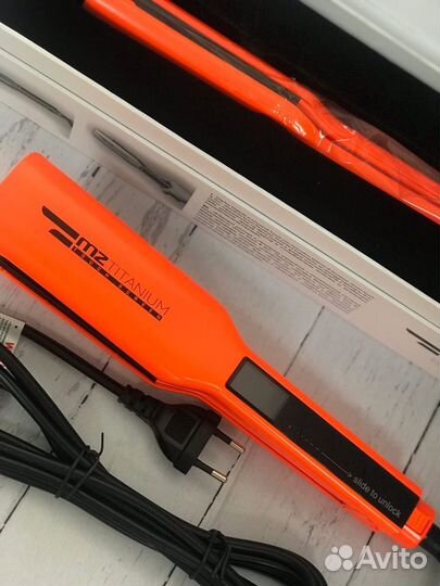 Утюжок титановые пластины MZ titanium оранжевый