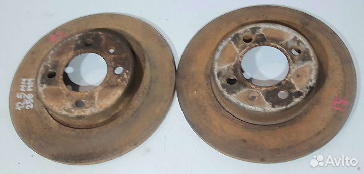 Диски тормозные передние VW Passat B3, B4, Golf 3