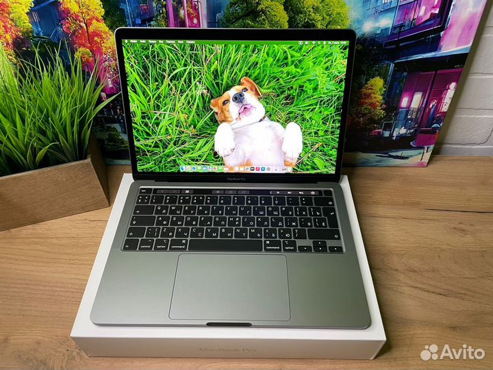 Macbook pro 13 2020 i7 32gb Рабочая лошадка