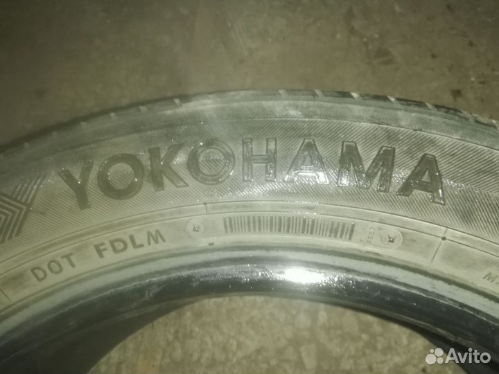 Yokohama W.Drive V903 215/55 R17