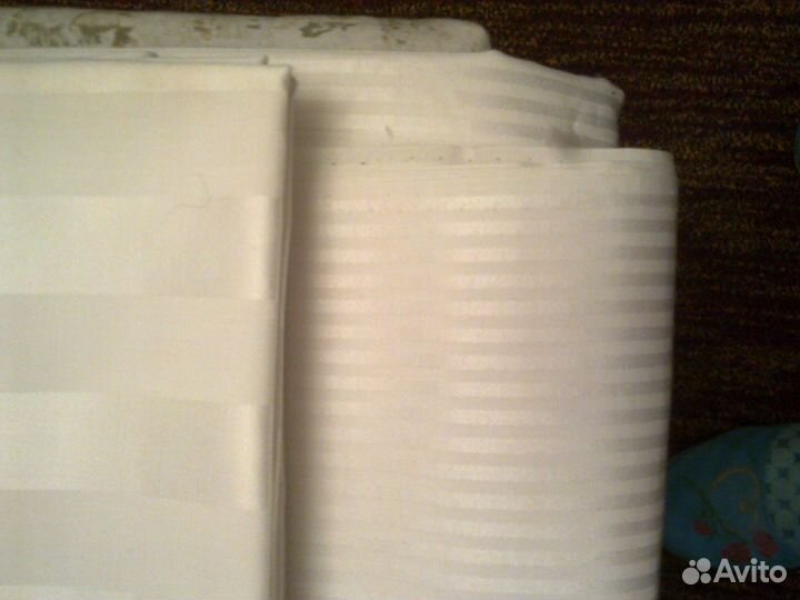 Ткань с атласной полоской