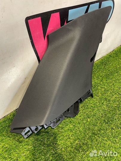 Обшивка стойки Ford Explorer 6 U625 2020