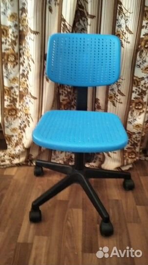 Стул IKEA синий б/у мало