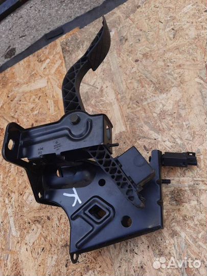 Педаль газа Volkswagen Golf 4 8L1 1999 1J1721651