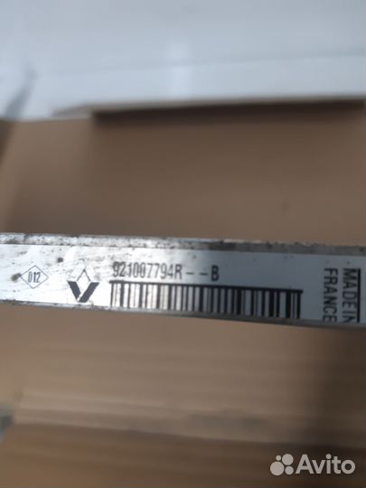 Радиатор кондиционера Renault Duster 921007794R