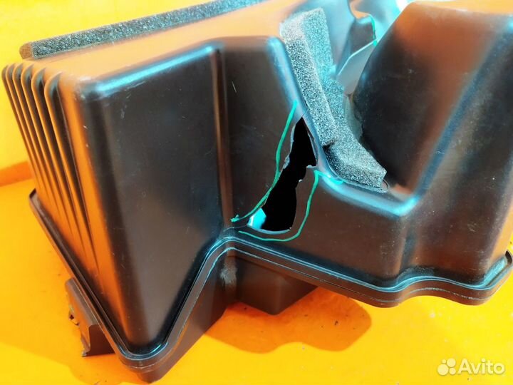 Сабвуфер Toyota Land Cruiser 200 2007-Нв