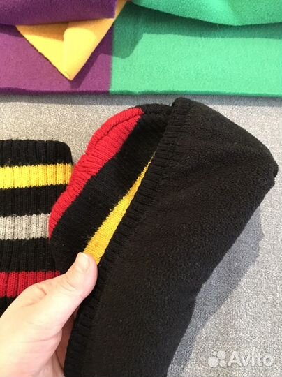 Шапка, снут + 2 шарфа флисовых