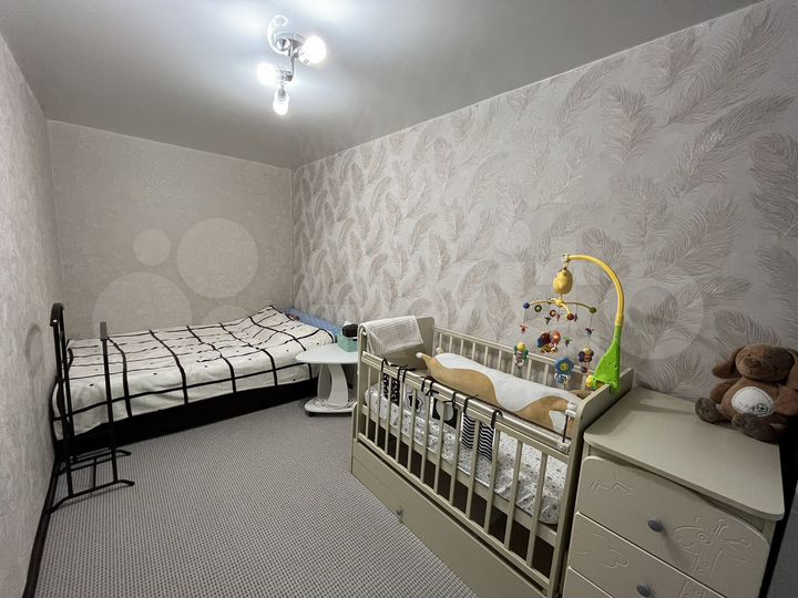 2-к. квартира, 42 м², 1/4 эт.