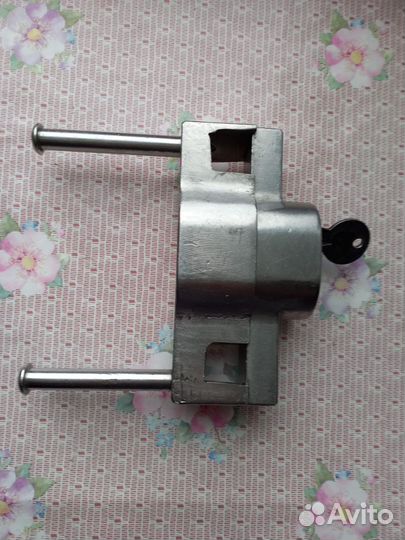 Противоугонное устройство на педали