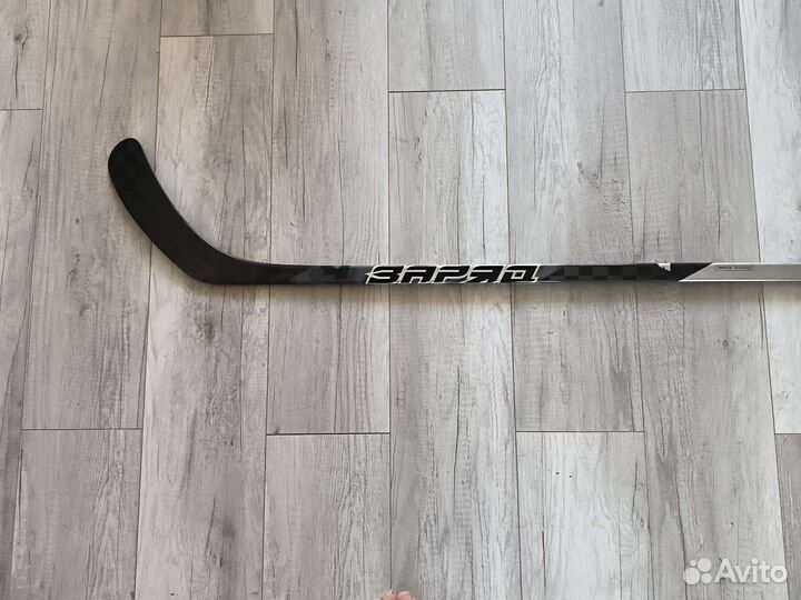 Клюшка хоккейная