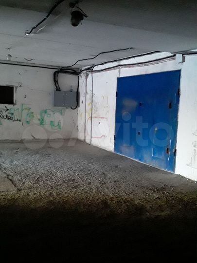 Гараж, > 30 м²