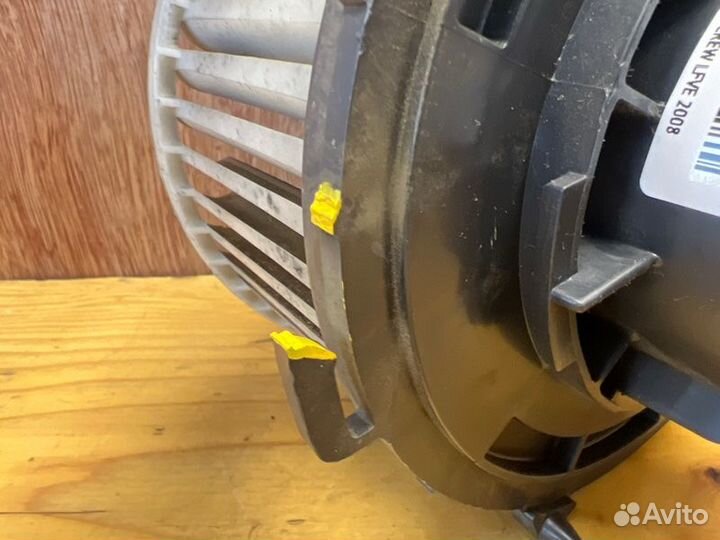 Мотор печки Mazda Premacy crew lfve 2008