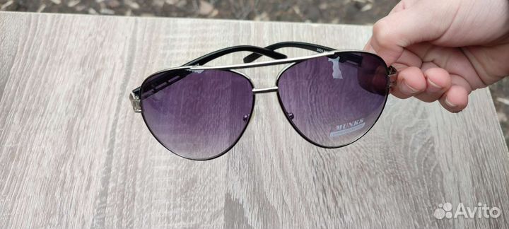 Солнцезащитные очки женские брендовые
