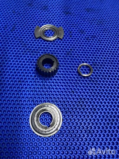 Шестерня привода распредвала Мицубиси Каризма