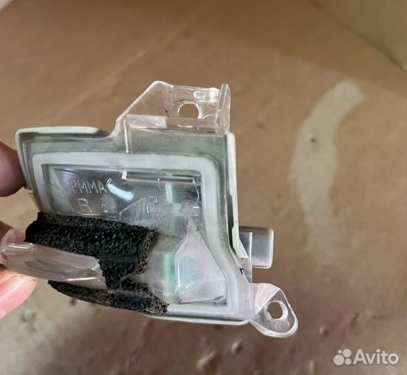 Повторитель R зеркала Toyota Camry 70