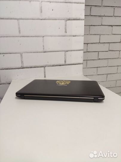 Игровой ноутбук Asus i3/GT920M\8Gb озу