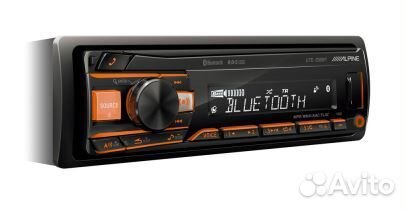 Alpine Проигрыватель UTE-200BT