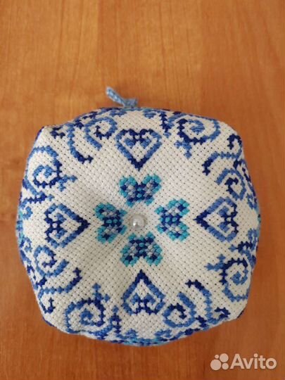 Бискорню(сувенир, игольница)