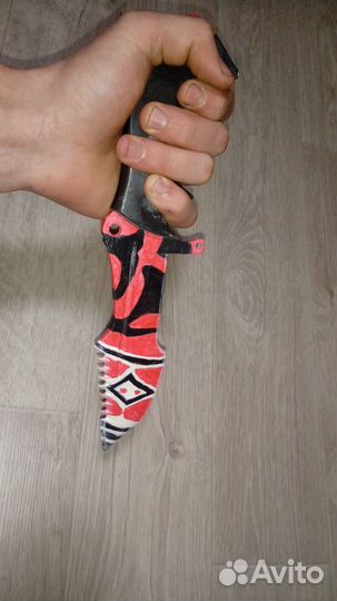 Охотнечий нож из CS:GO из дерева