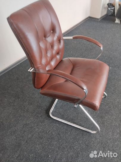 Офисный стул