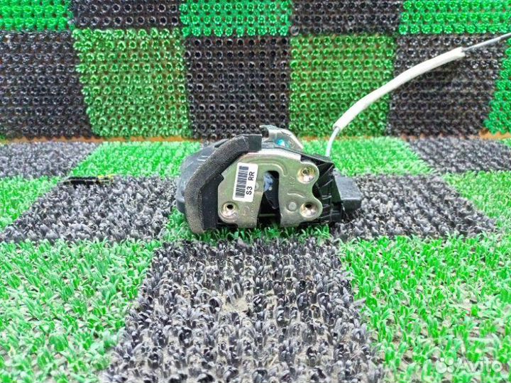 Замок двери задний правый Kia Stonic YB G4LC 2020