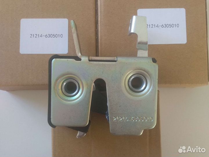 Механизм замка багажника Нива