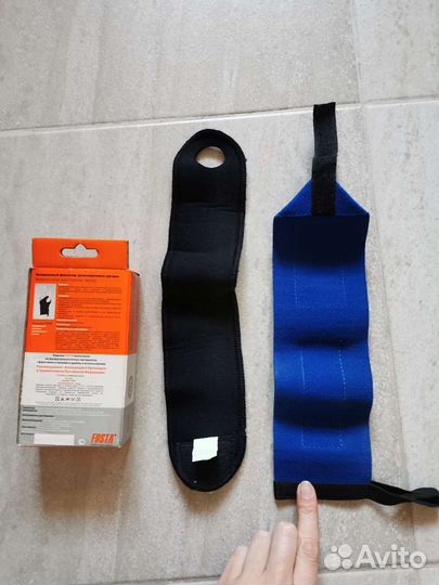 Фиксатор запястья,напульсник