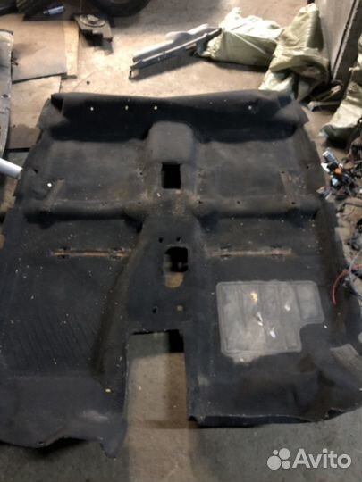 Ковёр пола на приору