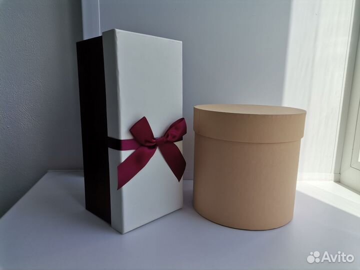 Коробки подарочные новые