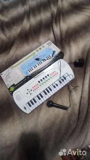 Детский синтезатор с микрофоном