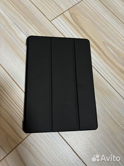 Чехол на iPad 10.2