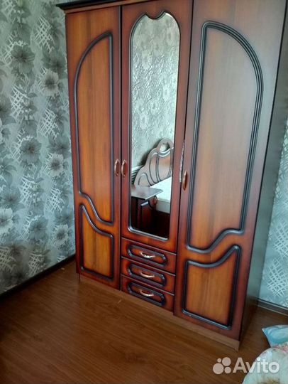 Спальный гарнитур