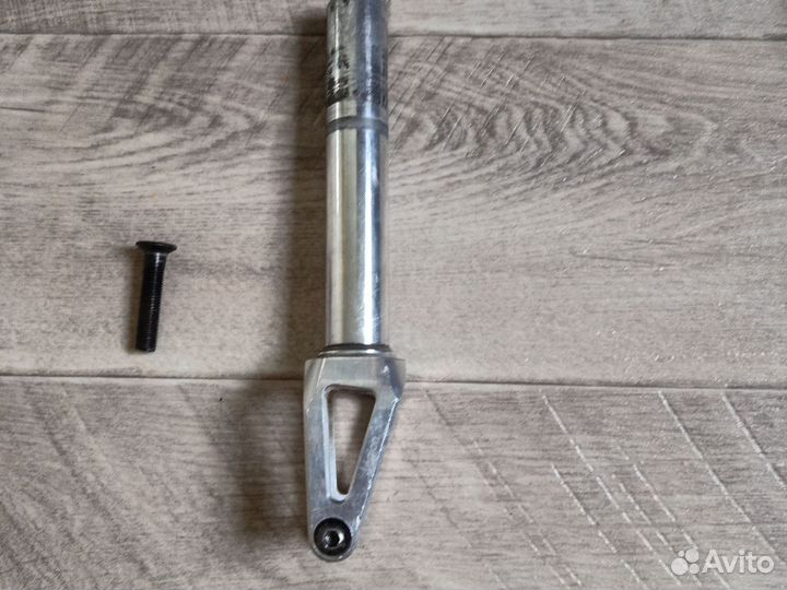 Вилка для трюкового самоката