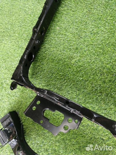 Рамка радиатора Toyota Rav4 ASA44 2015