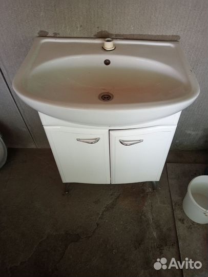 Тумба для ванной бу с раковиной