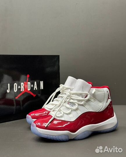 Кроссовки Nike Air Jordan 11 RED Оригинал poizon