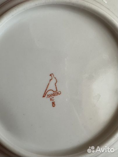 Тарелка Дулево