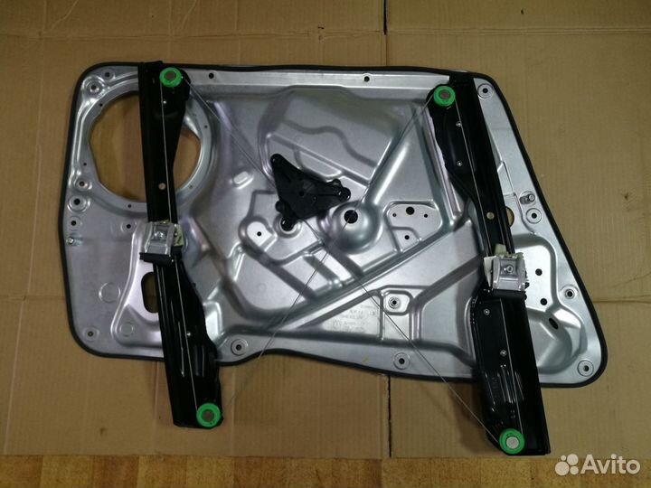 Стеклоподъемник передний правый VW Tiguan