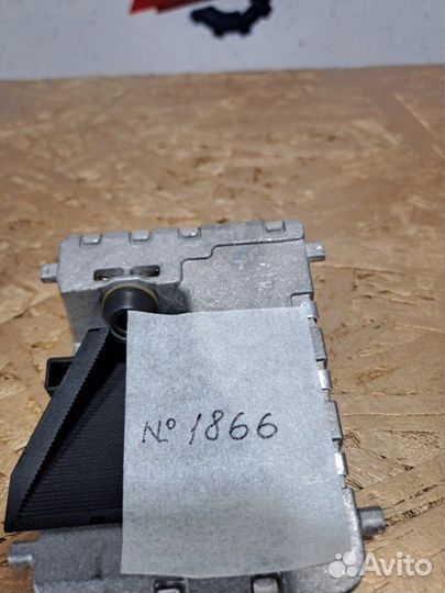 Камера переднего вида Mercedes Benz C43 W205