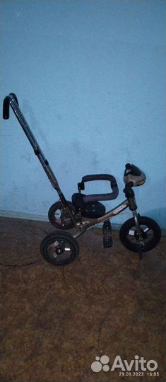 Велосипед с ручкой