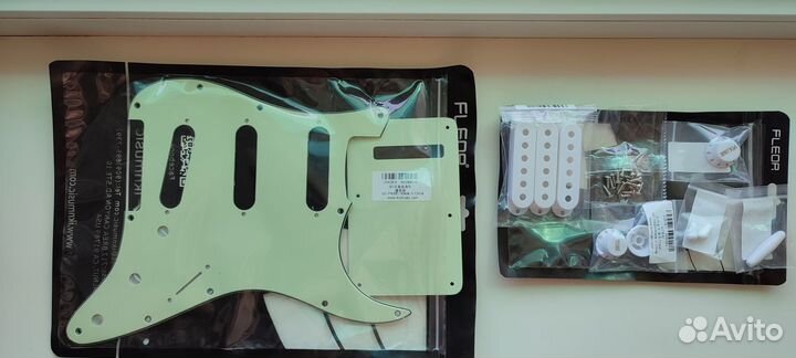 Fleor Пикгард sss для стратокастера