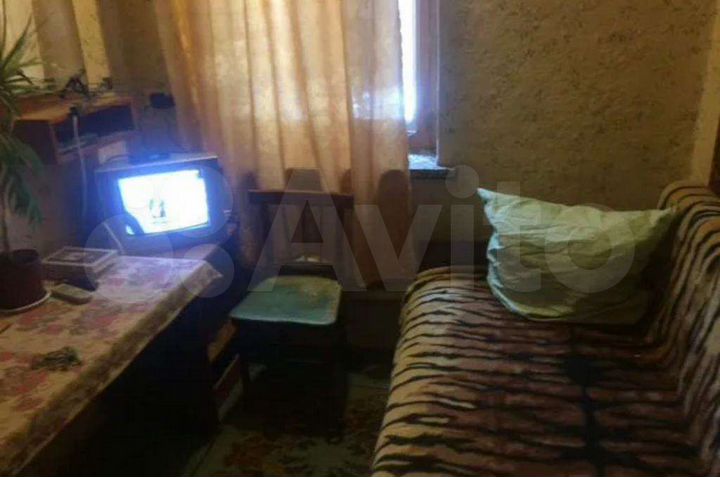 Комната 9 м² в 3-к., 1/2 эт.