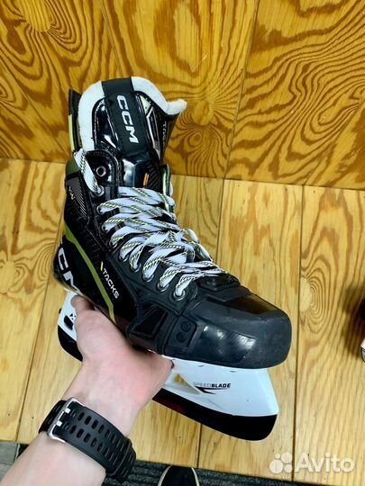 Коньки хоккейные CCM AS-V Pro 8.5R