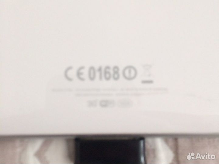 Планшет Samsung GT-P7500