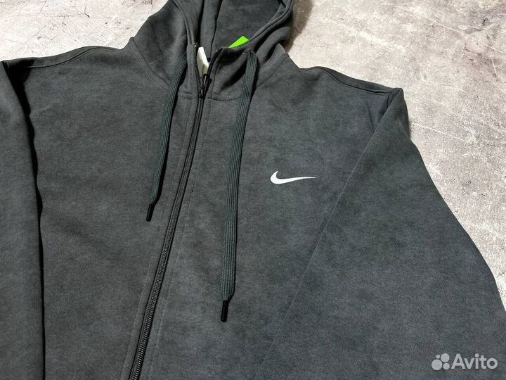 Спортивные костюмы Nike