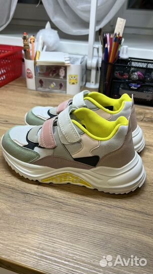 Кроссовки детские для девочки