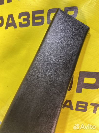 Накладка центральной стойки левая Nissan Note E11