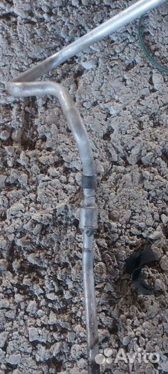 Трубка кондиционера на Volkswagen Phaeton