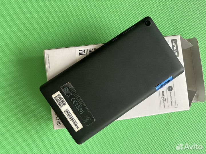 Планшет Lenovo tab3 7