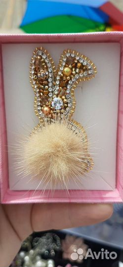 Брошь ручной работы